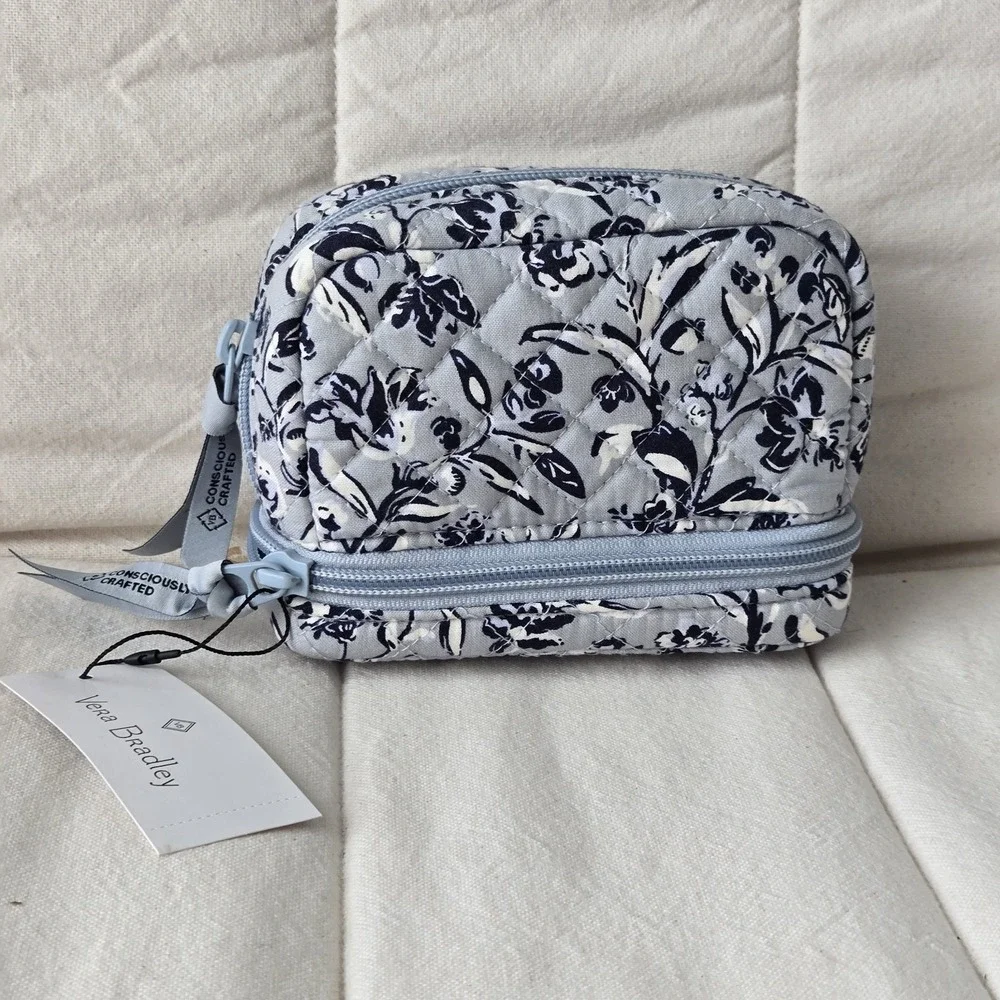 Vera Bradley Deluxe Travel Pill Case Organizer In Blue